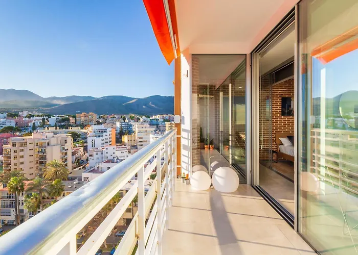 Moderno Con Impresionantes Vistas Al Mar Apartamento