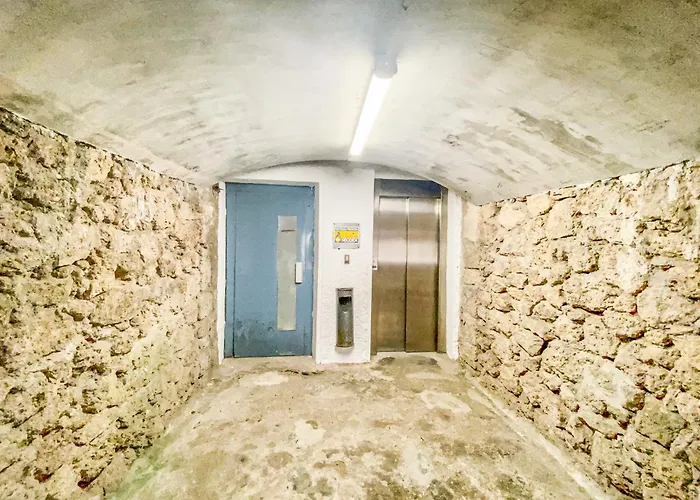 Apartamento Moderno Con Impresionantes Vistas Al Mar *