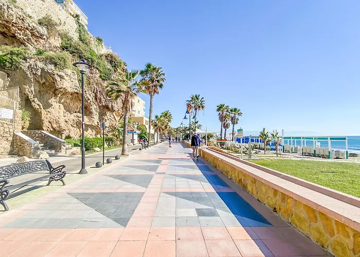 Moderno Con Impresionantes Vistas Al Mar Torremolinos