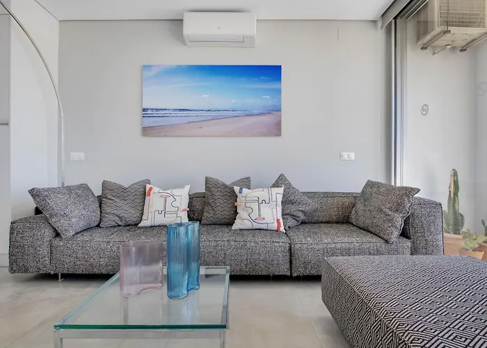 Moderno Con Impresionantes Vistas Al Mar