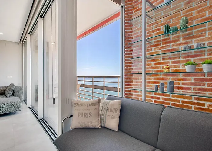 Moderno Con Impresionantes Vistas Al Mar Apartamento *