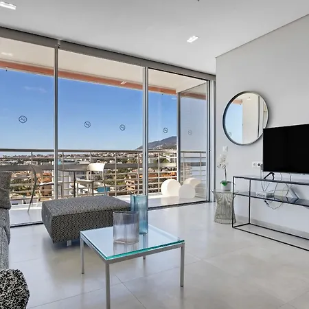 Moderno Con Impresionantes Vistas Al Mar *